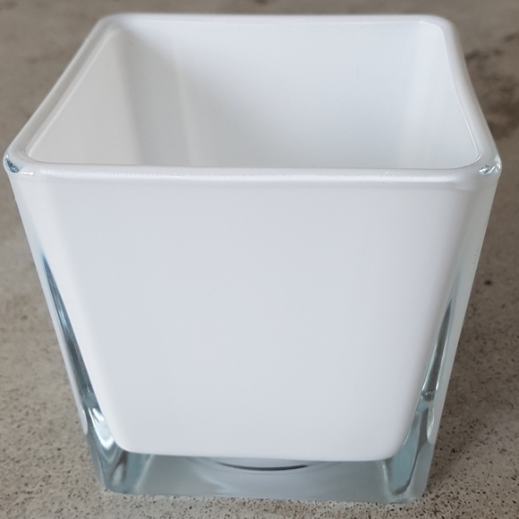 Hakbijl Glass Poland 4" White Cube Vase - Picture 2 of 5